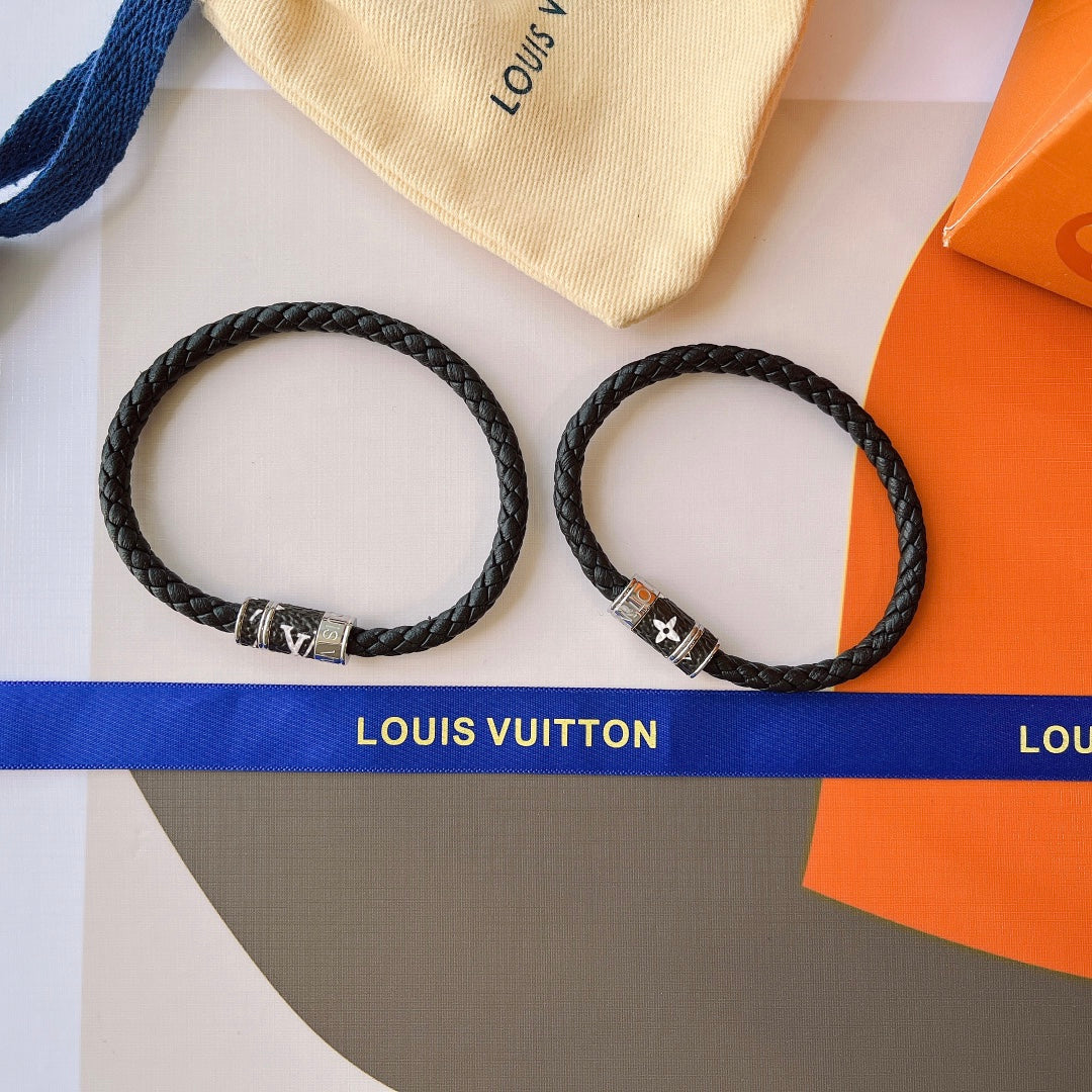 Classic Black Leather Bracelet mysite