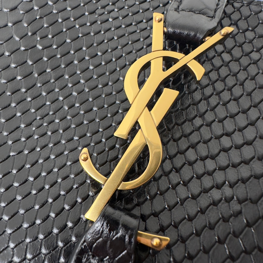 Le 5 a 7 24 Snake Black Lambskin Ghw mysite