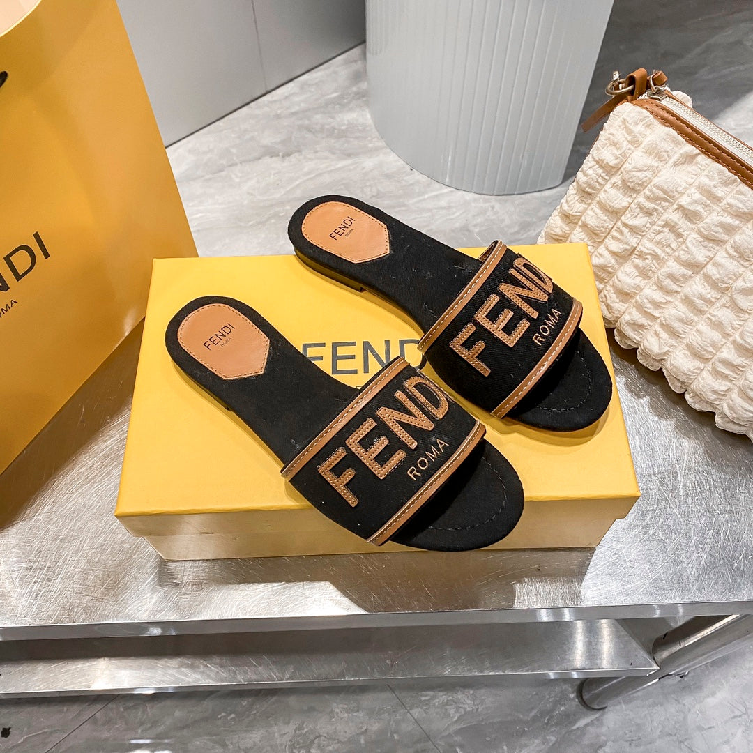 Embroidered Letters Flat Slippers mysite