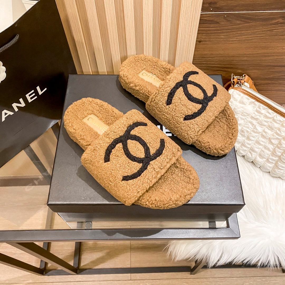 Classic Flat Fur Slippers mysite