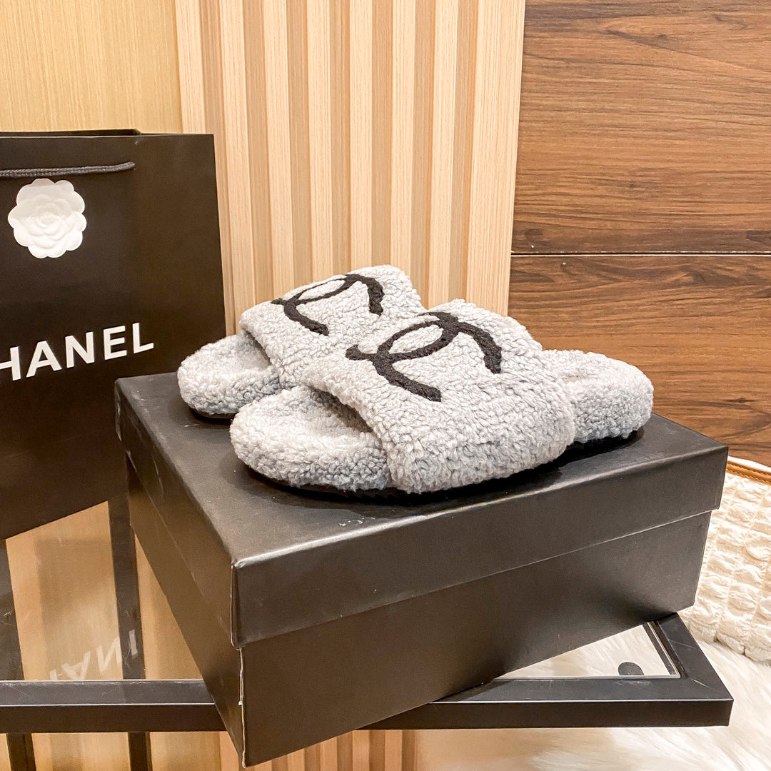 Classic Flat Fur Slippers mysite