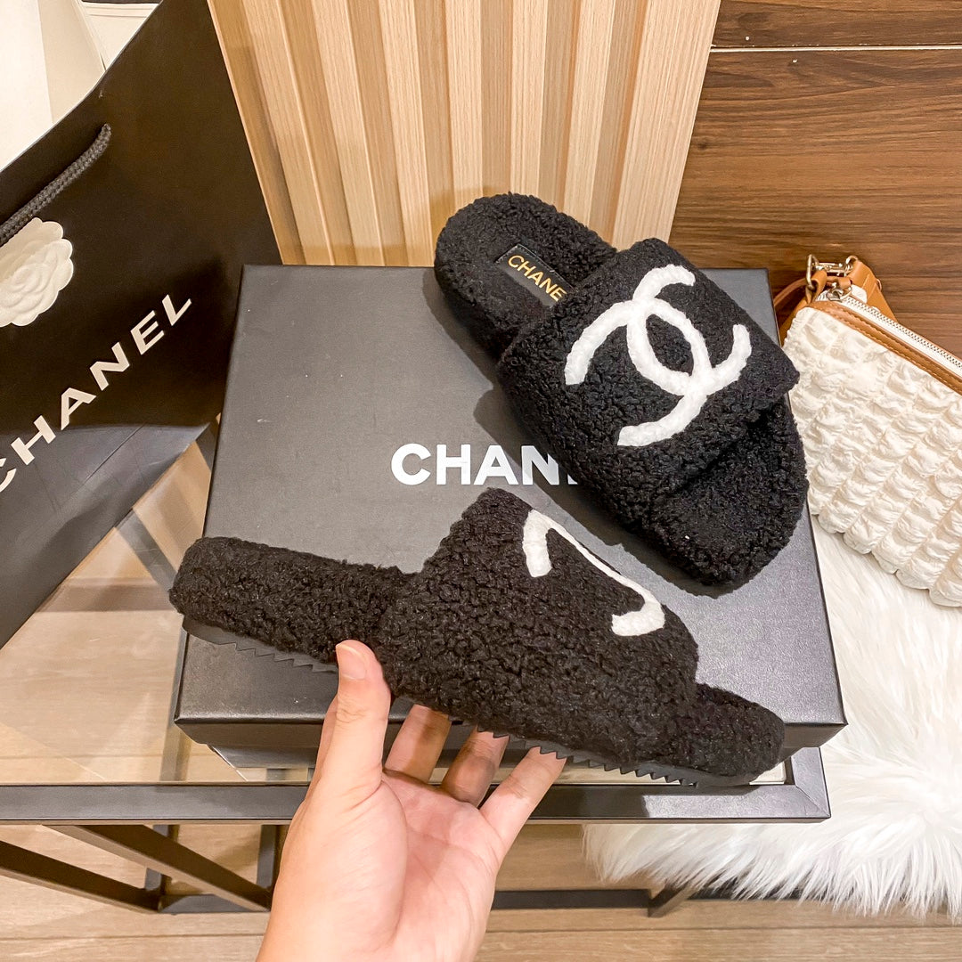 Classic Flat Fur Slippers mysite