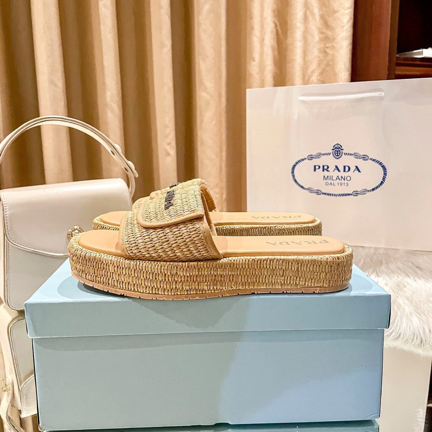 Woven Thick-Soled Slippers mysite