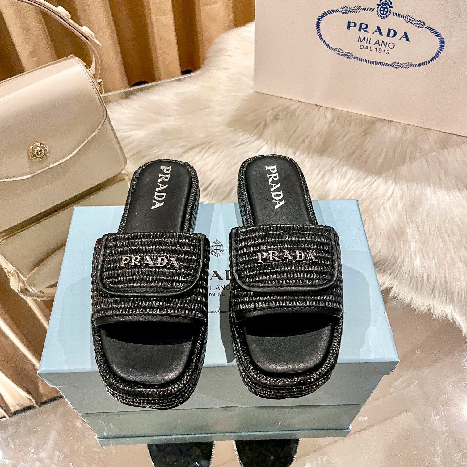 Woven Thick-Soled Slippers mysite