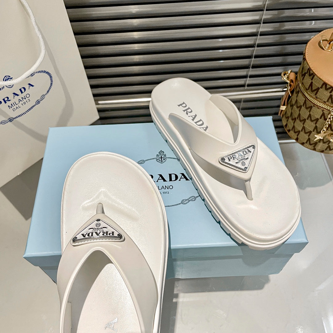Triangle Logo Rubber Flip Flops mysite