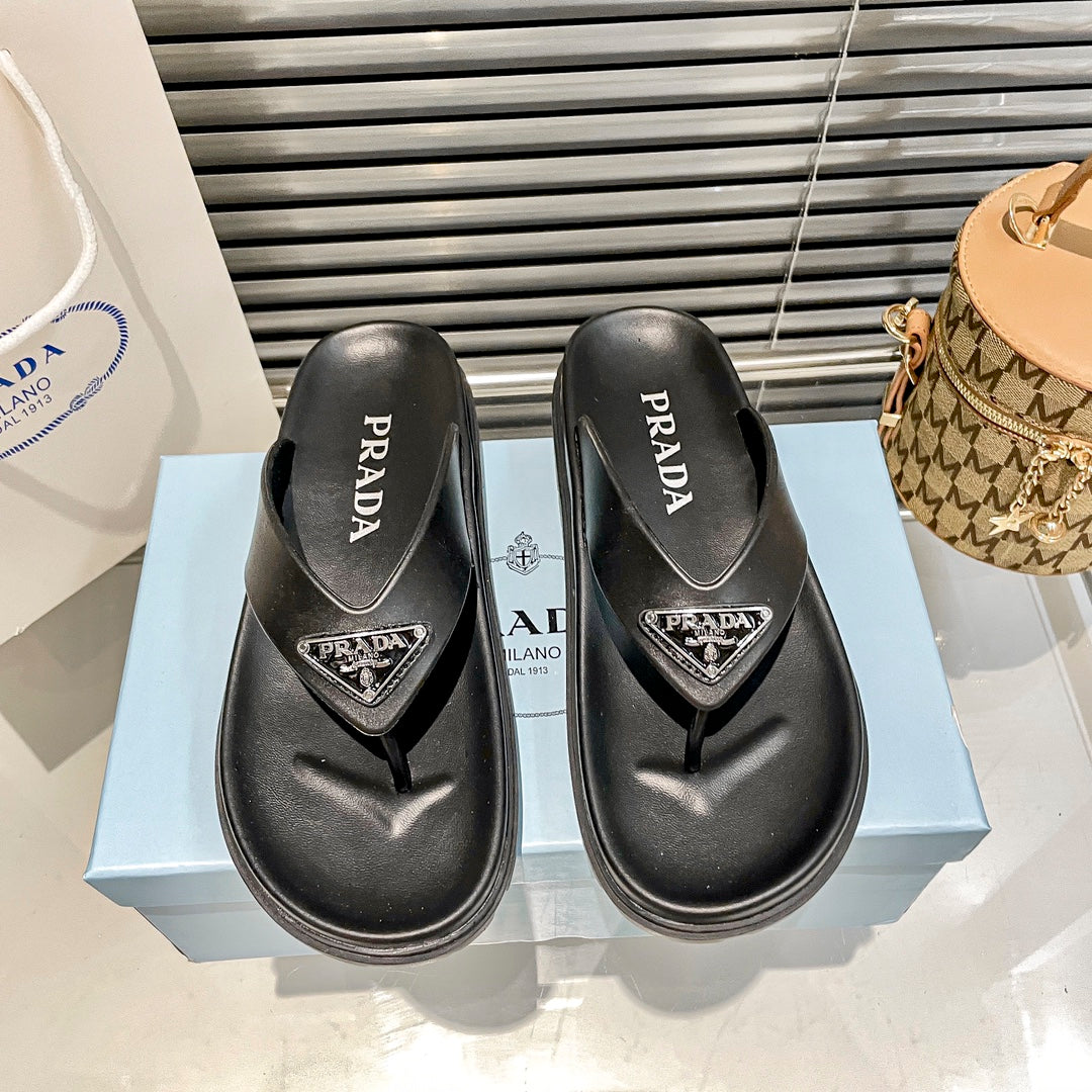 Triangle Logo Rubber Flip Flops mysite