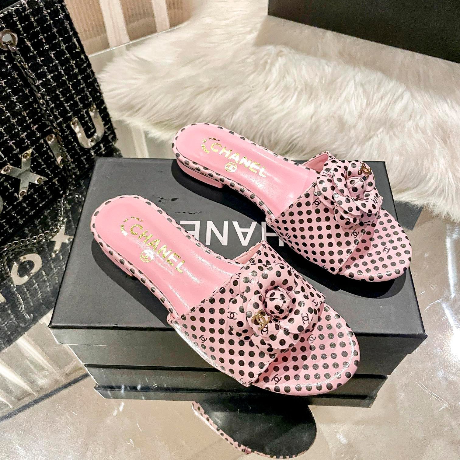 Retro Polka Dot Flat Slippers mysite