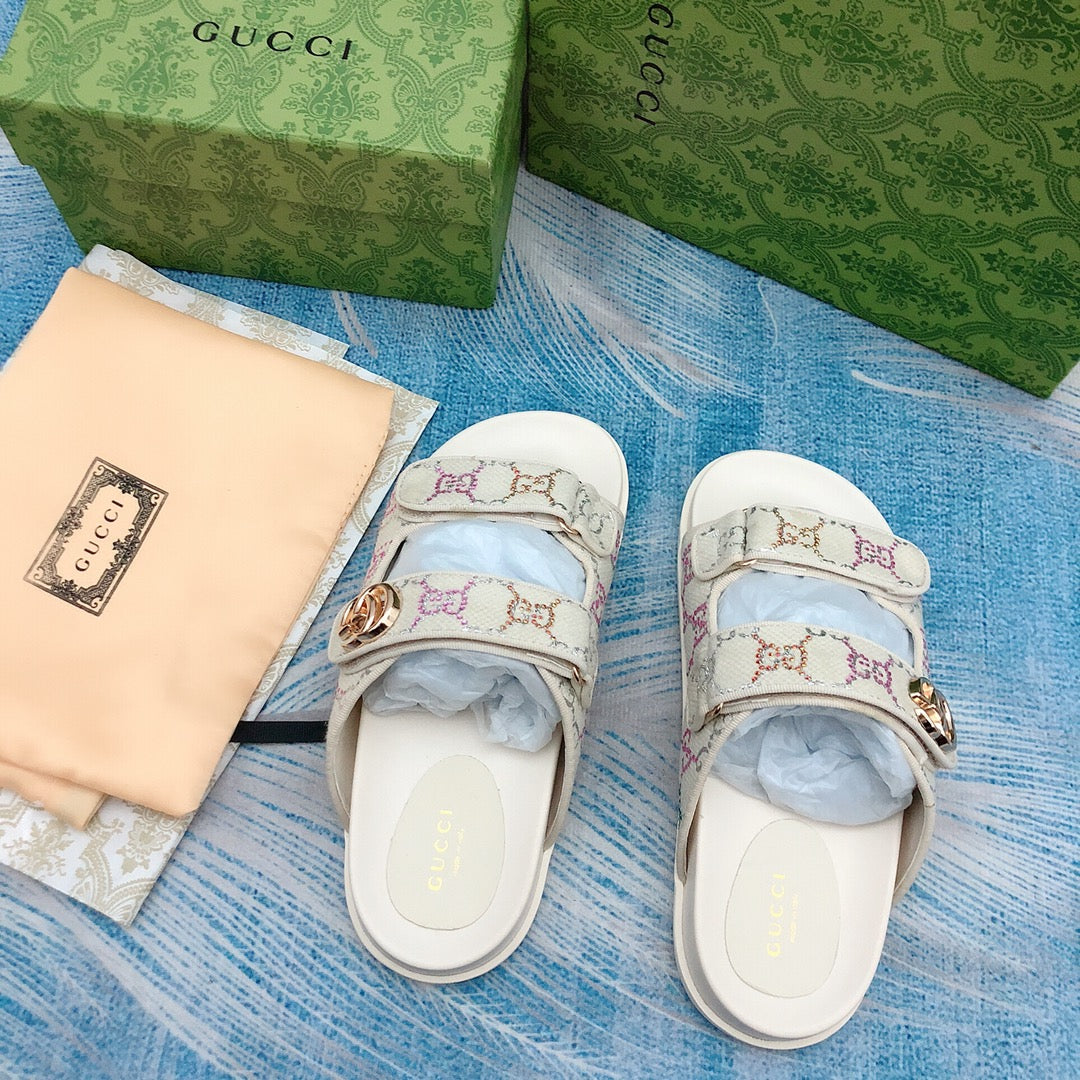 Vintage G Embossed Velcro Sandals mysite