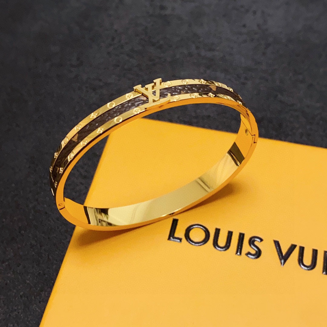 Printed leather bracelet mysite