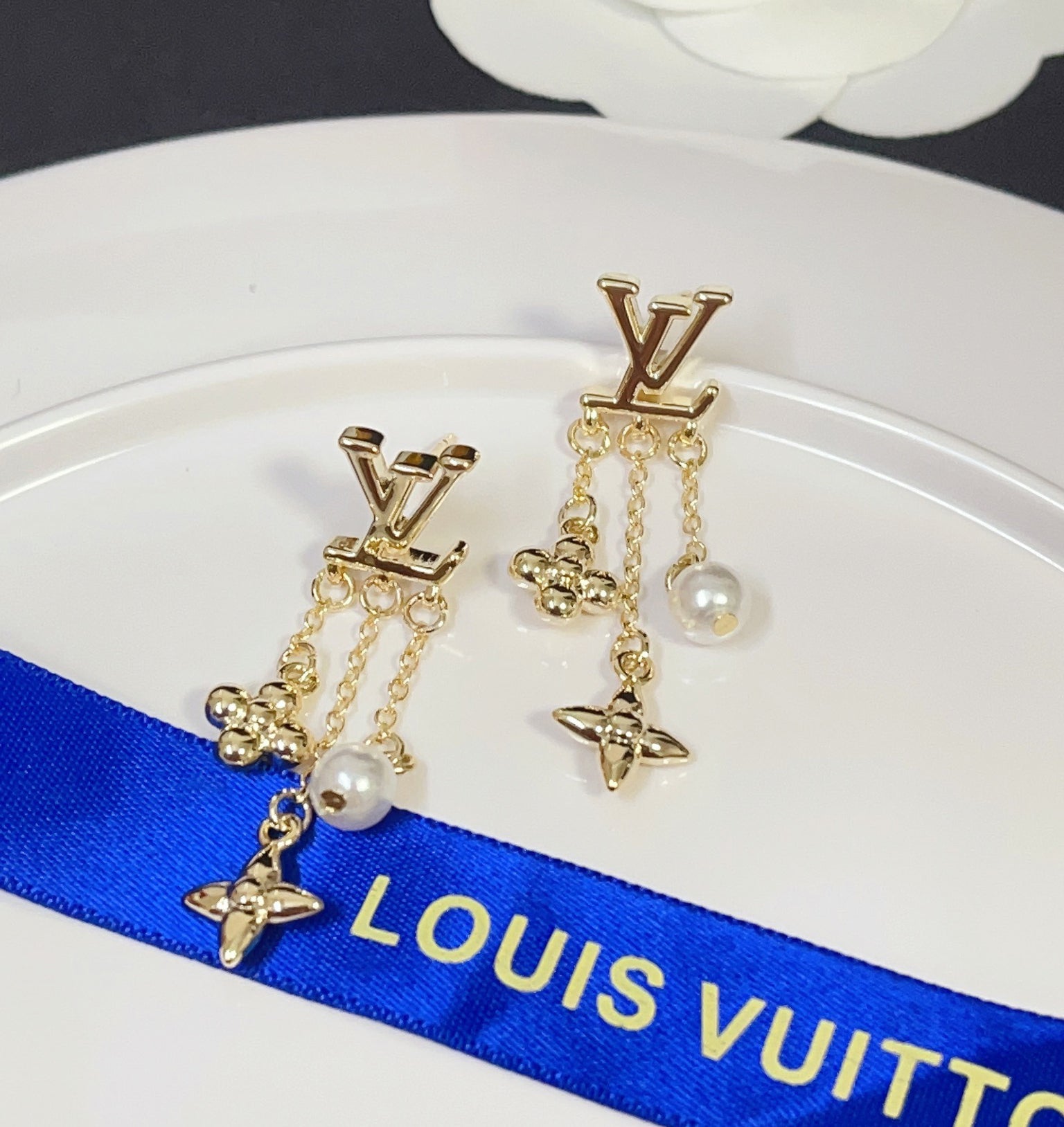 Fashionable pendant earrings mysite