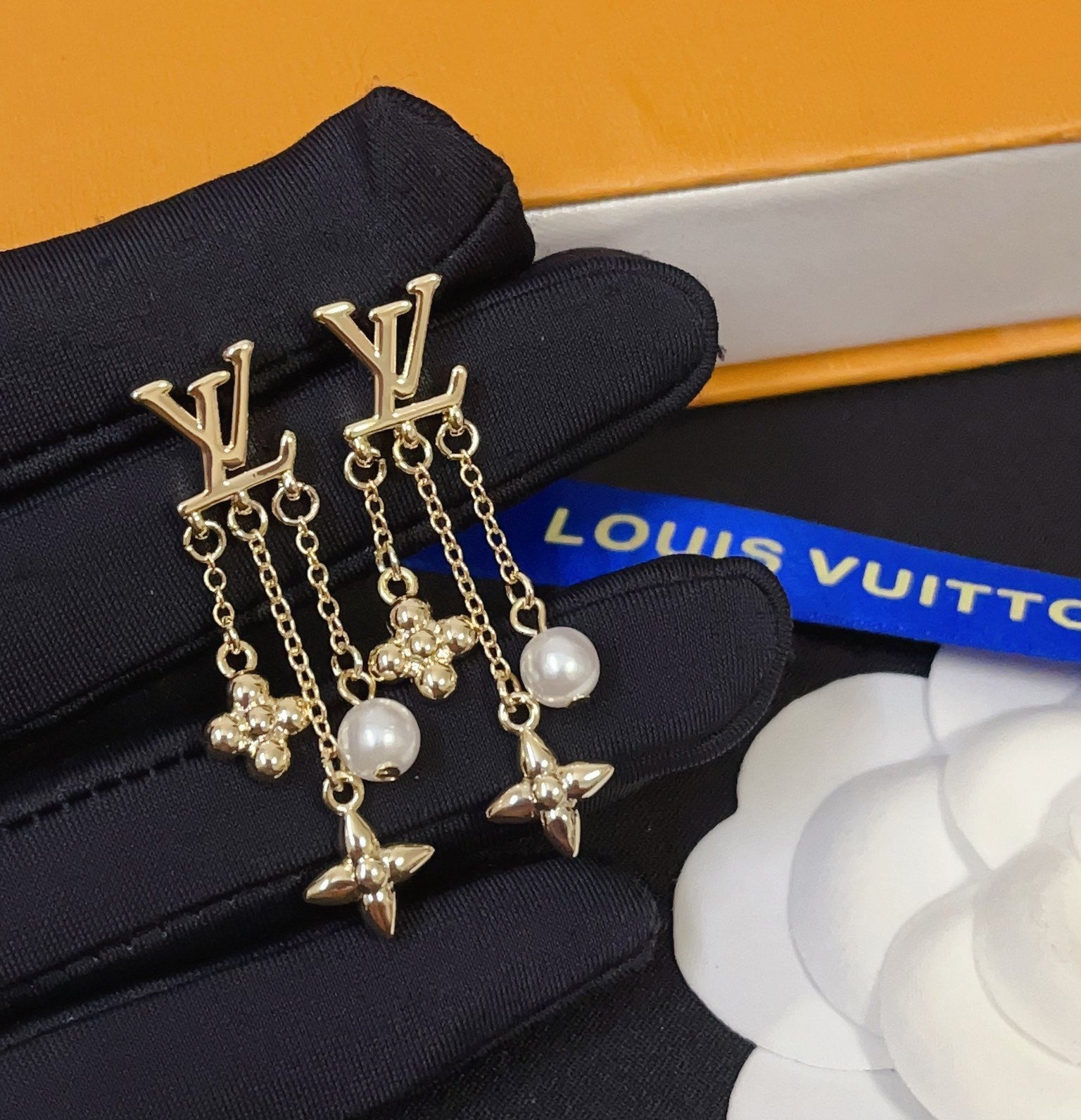 Fashionable pendant earrings mysite