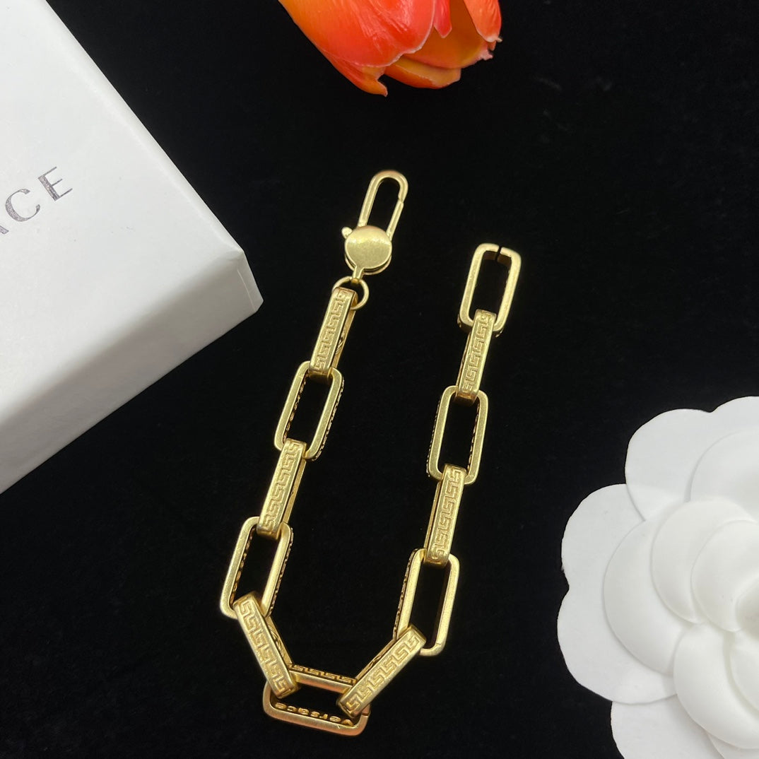 Retro distressed universal bracelet mysite