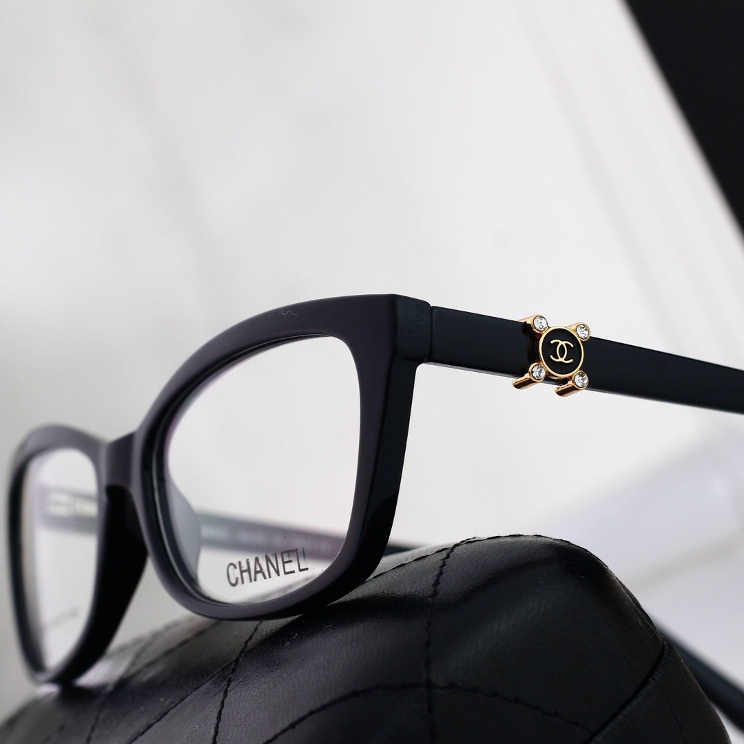 Fashionable Rhinestone Logo Glasses mysite