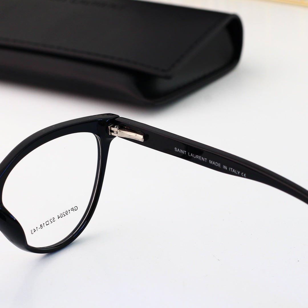 New Fashion Classic Logo Glasses mysite