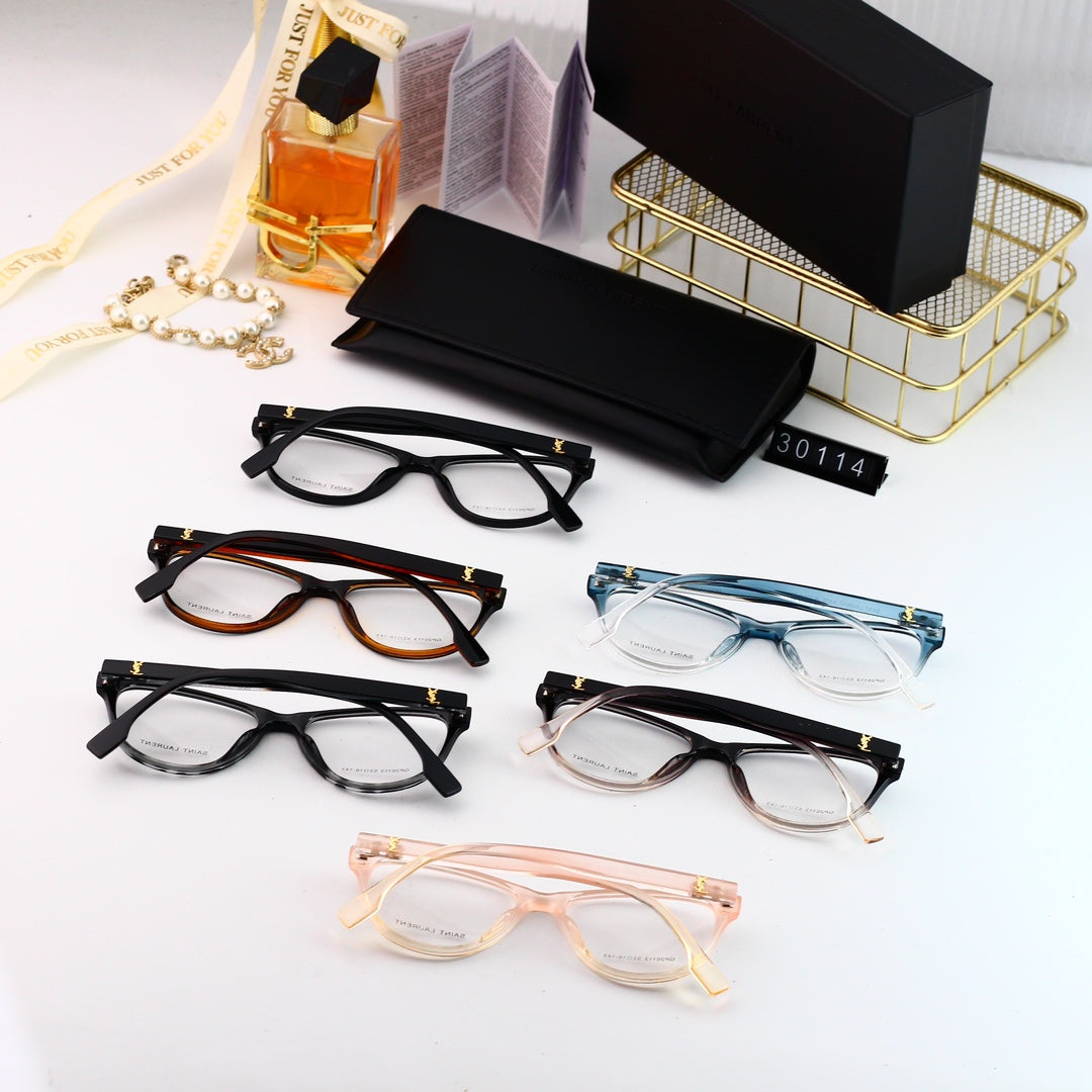 Deluxe New Fashion Logo Glasses-s mysite