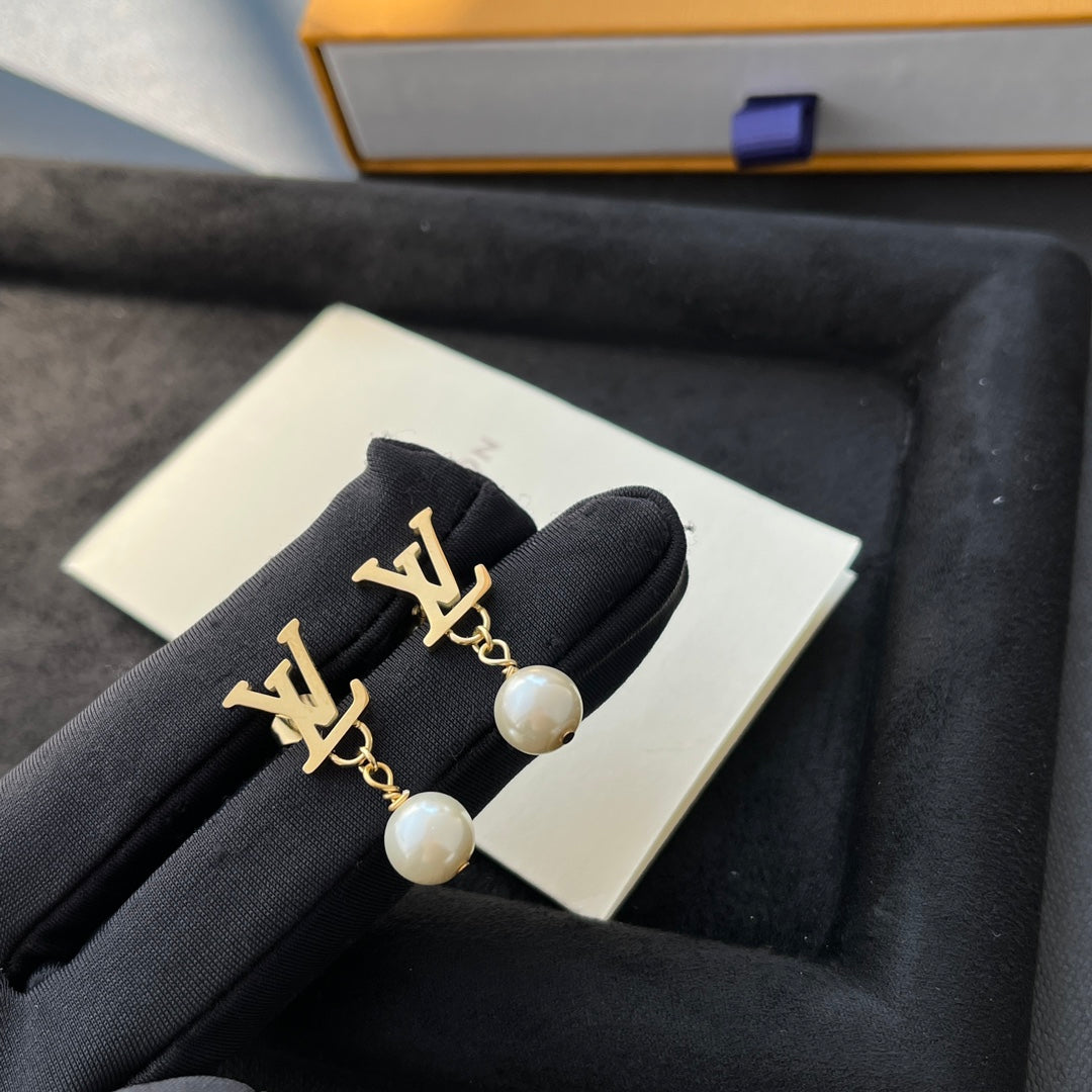 Pearl Drop Earrings mysite