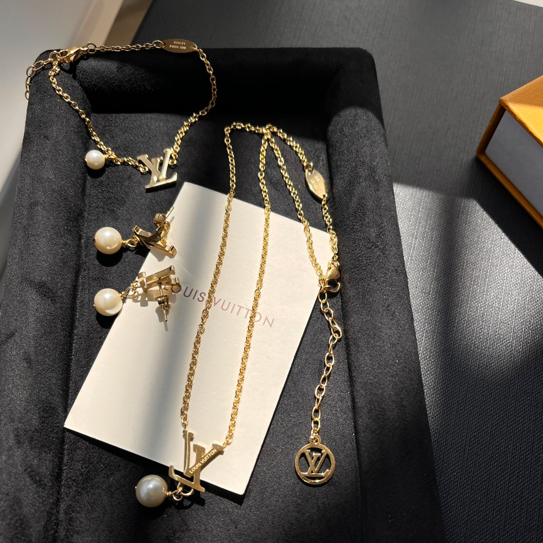 Pearl pendant necklace mysite