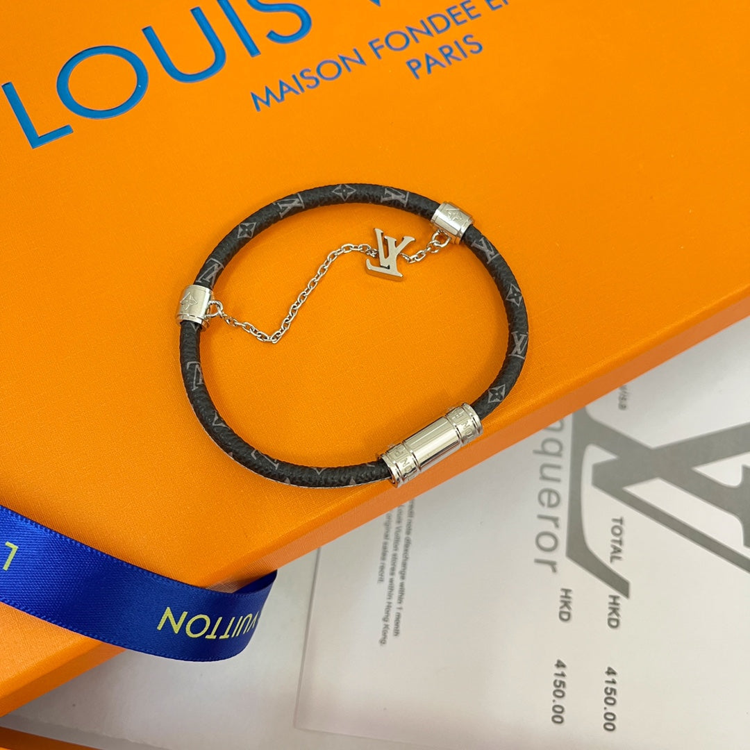 Fashion chain leather bracelet mysite