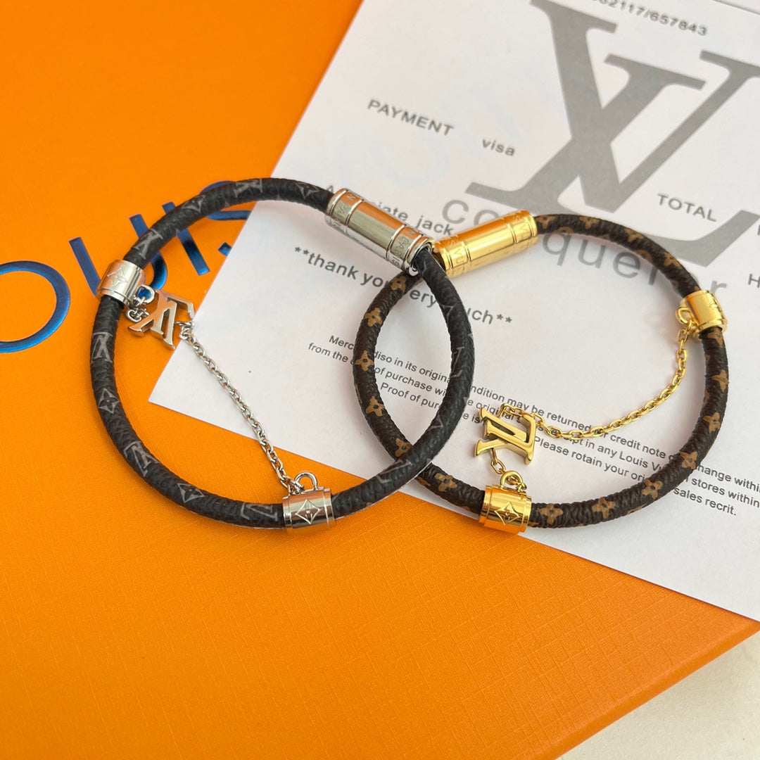 Fashion chain leather bracelet mysite