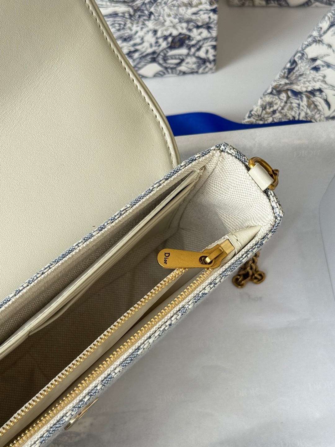 CD Medium Saddle Pouch with Chain 21.5cm White Grey Jacquard Cowhide GHW mysite