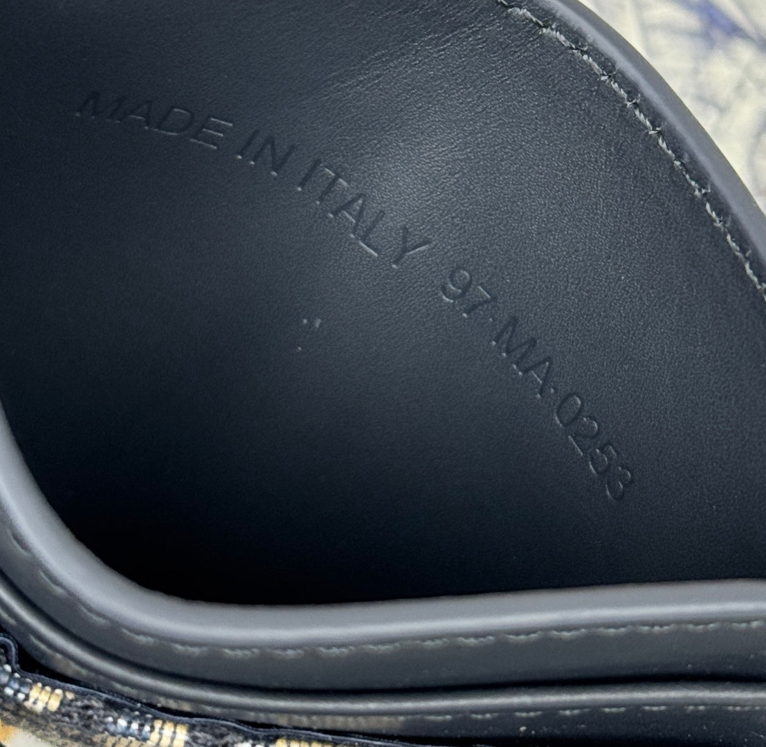 CD 30 Montaigne Freesia Card Holder 10cm Blue Jacquard mysite