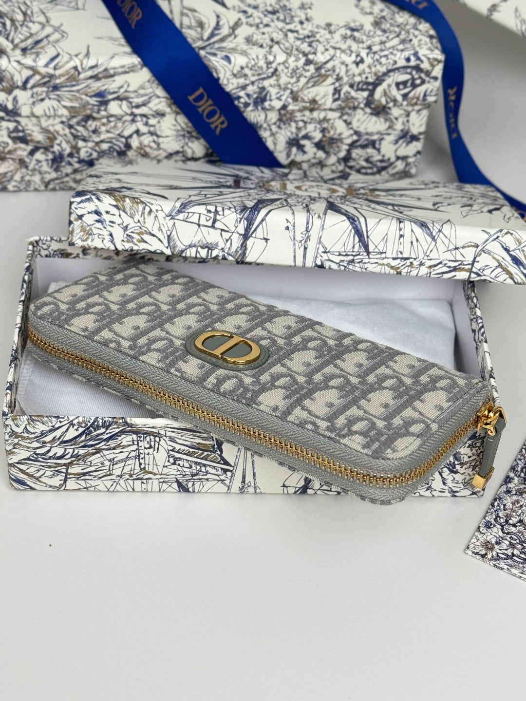 CD 30 Montaigne Voyageur Slim 19.5cm Grayish Jacquard 258612 mysite