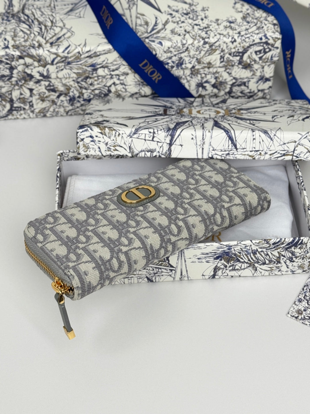 CD 30 Montaigne Voyageur Slim 19.5cm Grayish Jacquard 258612 mysite