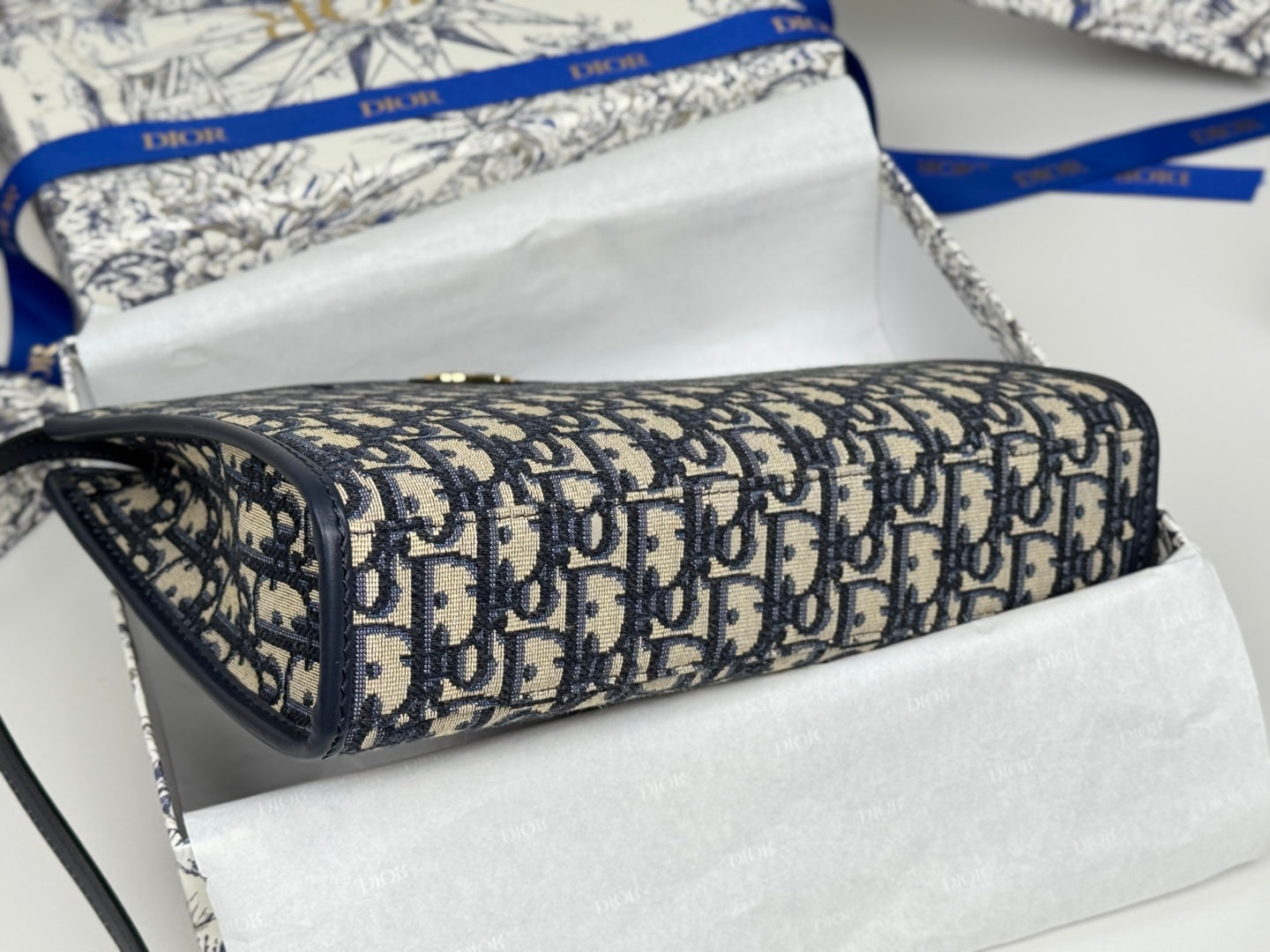 CD 30 Montaigne Dea Pouch 26cm Blue Jacquard  258619 mysite