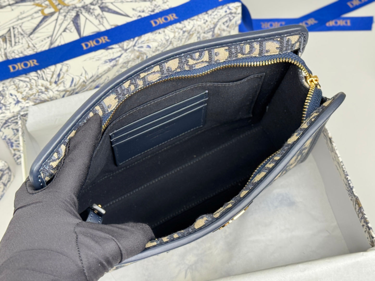 CD 30 Montaigne Dea Pouch 26cm Blue Jacquard  258619 mysite