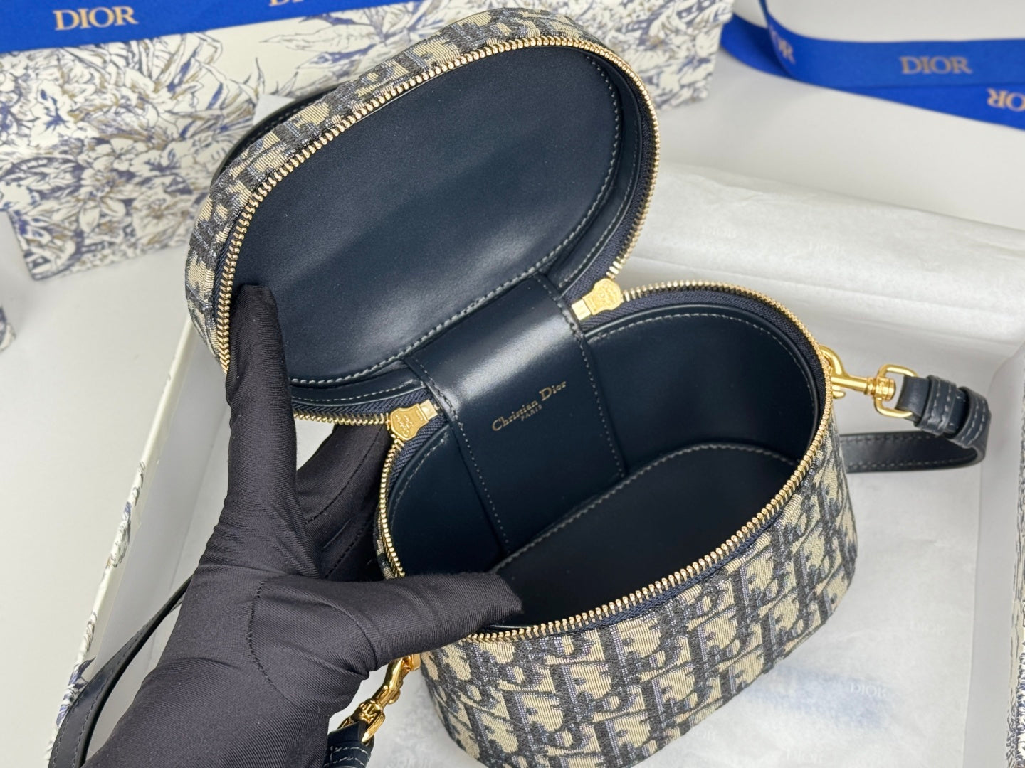 CD  Signature Vanity Case 16cm Blue Jacquard mysite