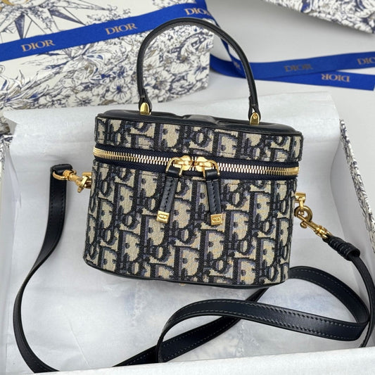 CD  Signature Vanity Case 16cm Blue Jacquard mysite