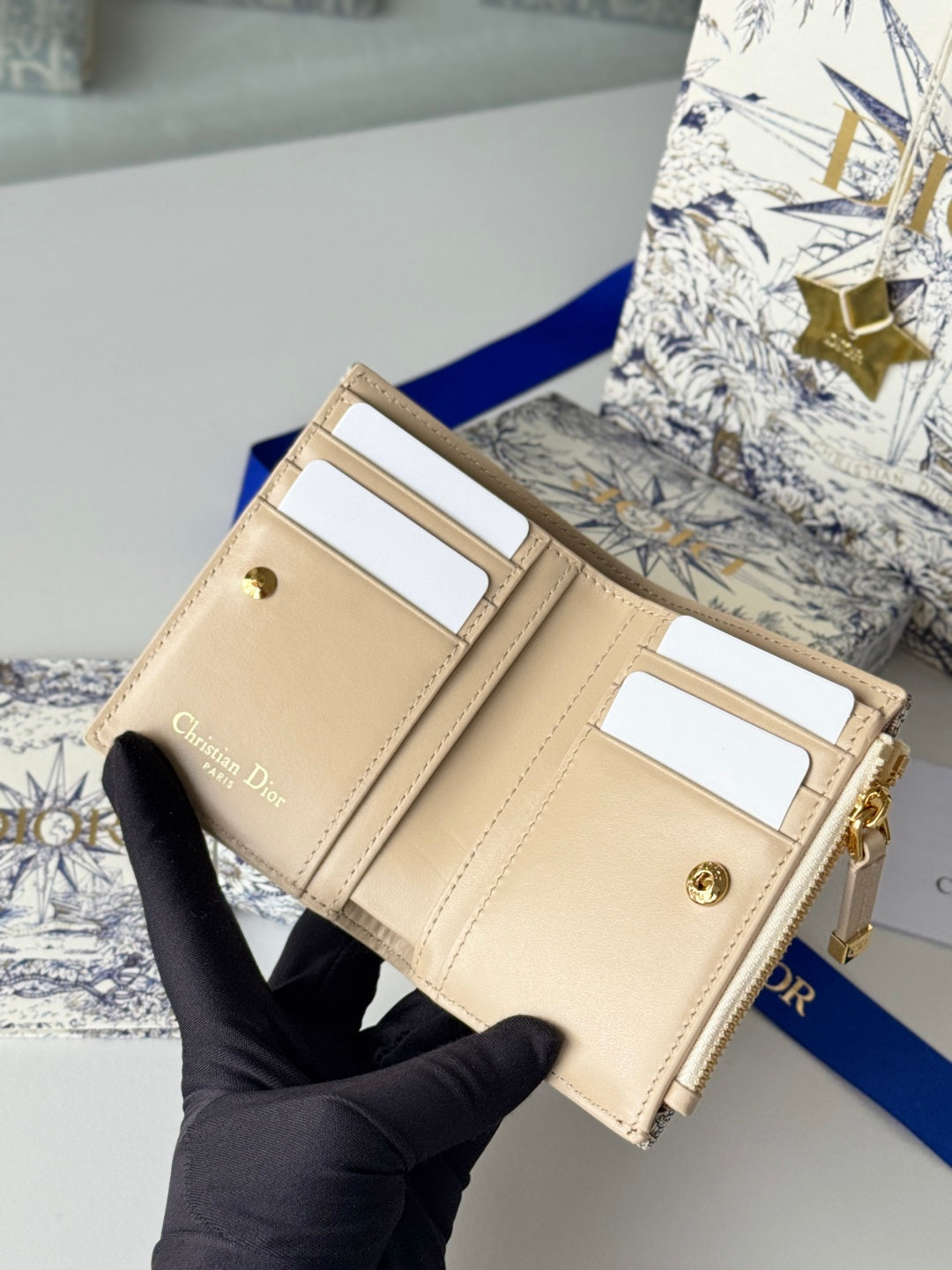 CD 30 Montaigne Dahlia Wallet 12cm Grey Beige Fabric & Calfskin Jacquard mysite