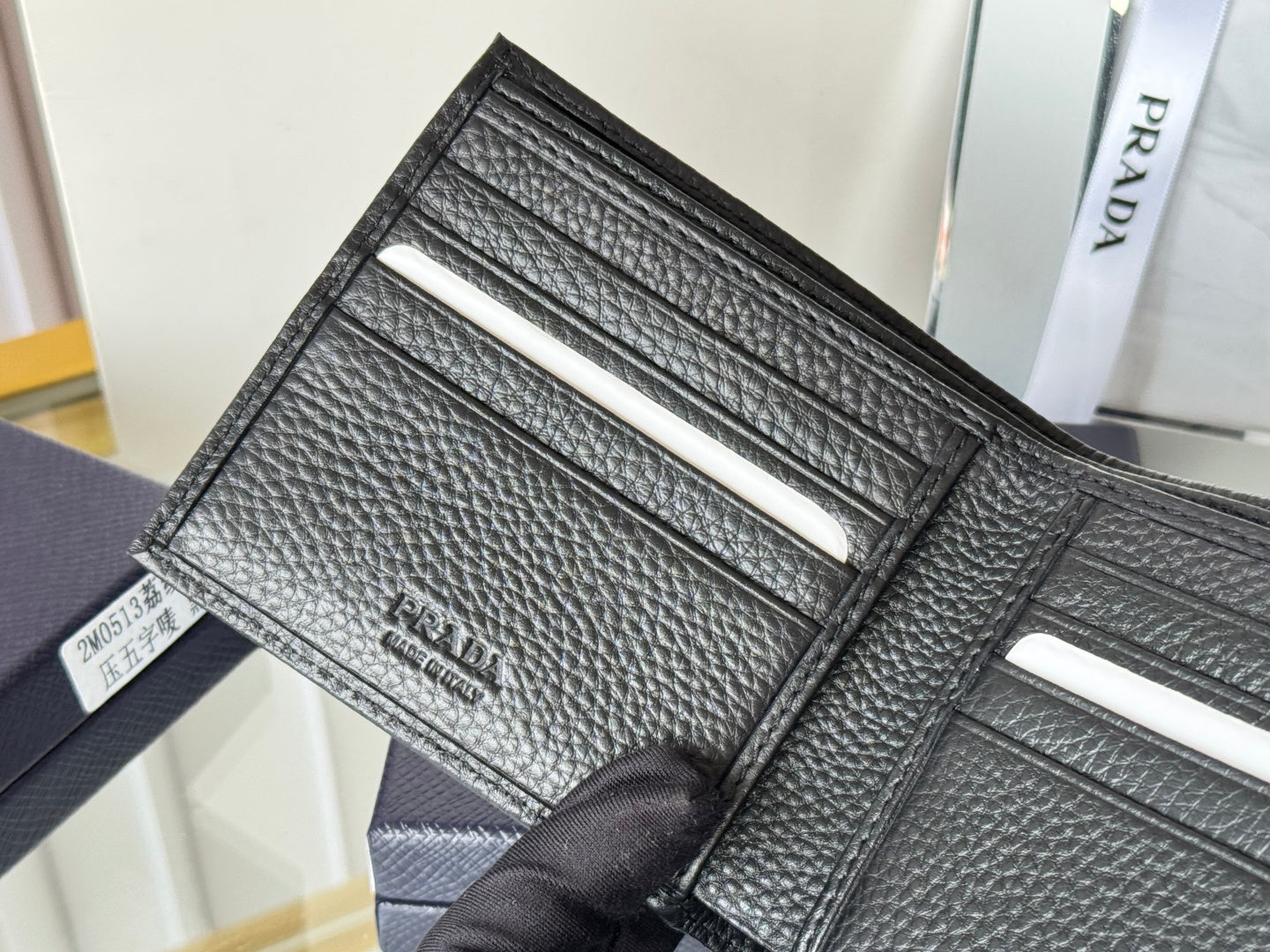 Pra 2M0513 Logo-Debossed Wallet 11cm Black lychee-grained cowhide mysite