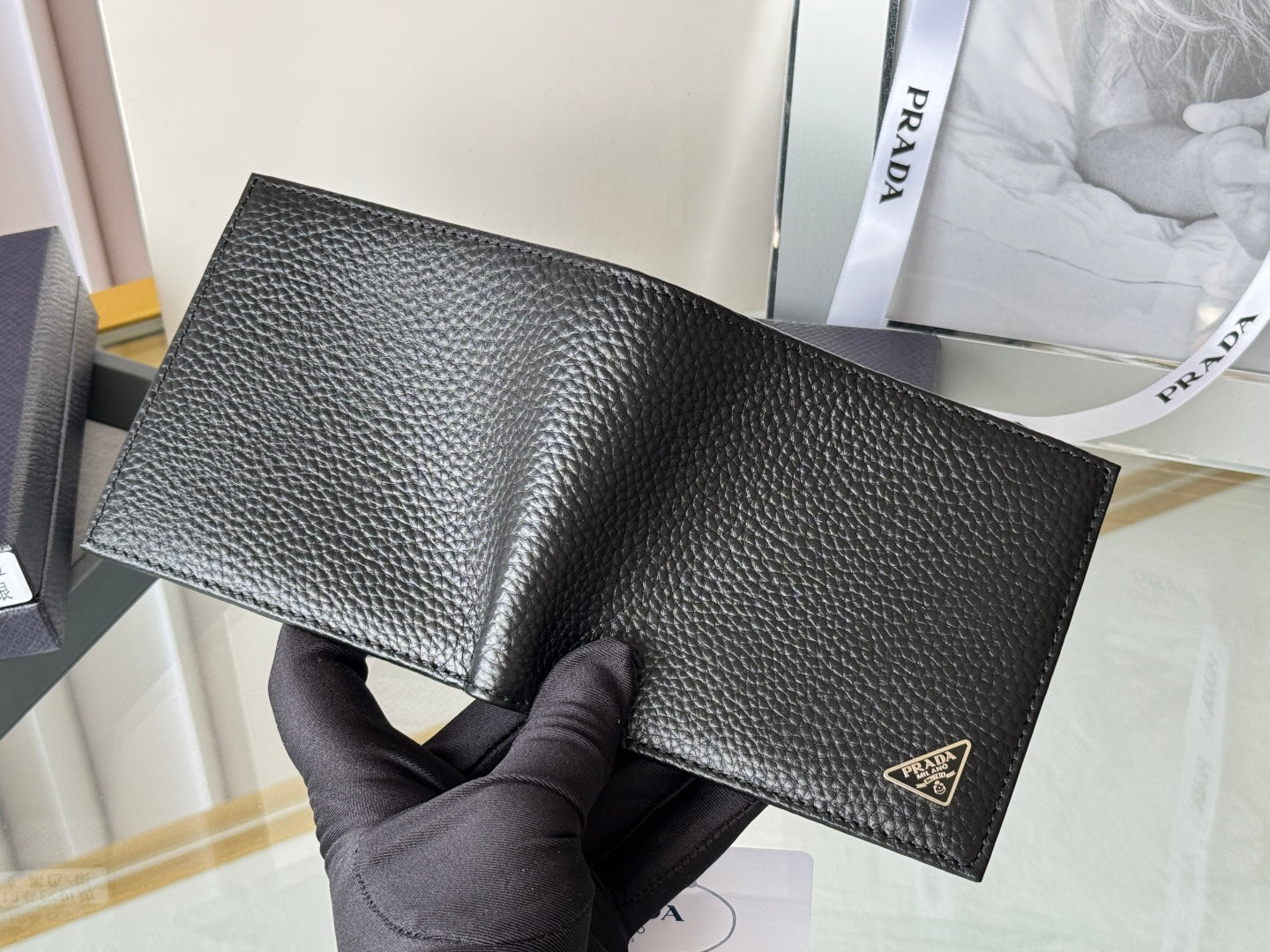 Pra 2M0513  Metal Triangle Logo Wallet 11cm Black lychee-grained cowhide mysite