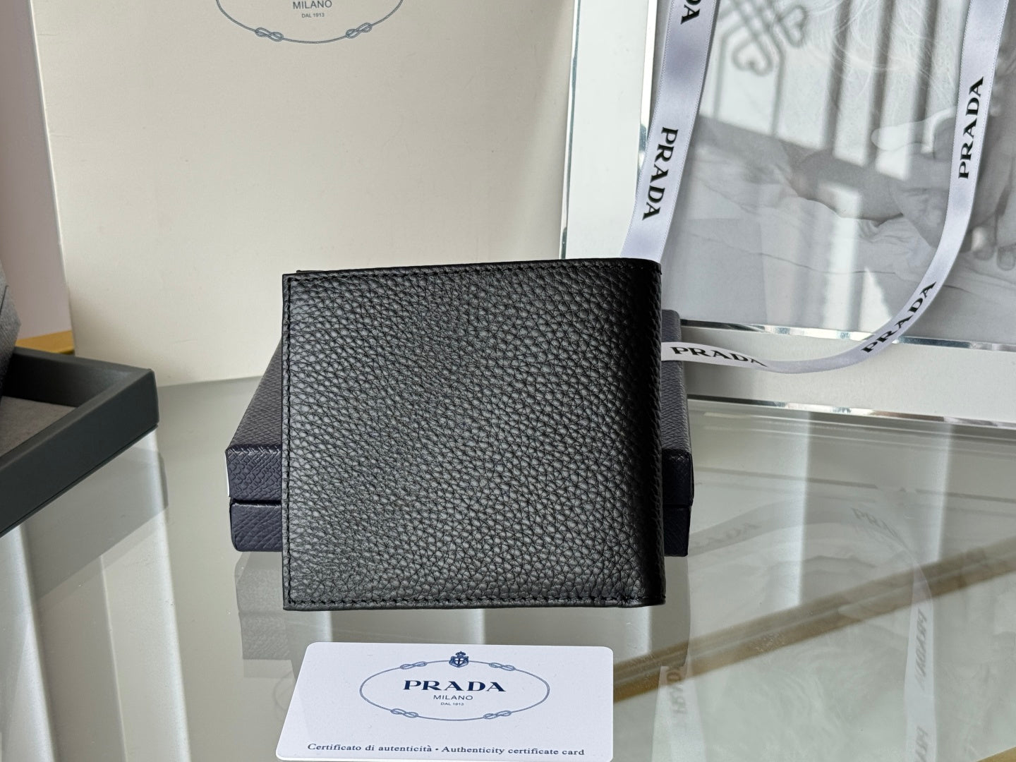 Pra 2M0513  Metal Triangle Logo Wallet 11cm Black lychee-grained cowhide mysite