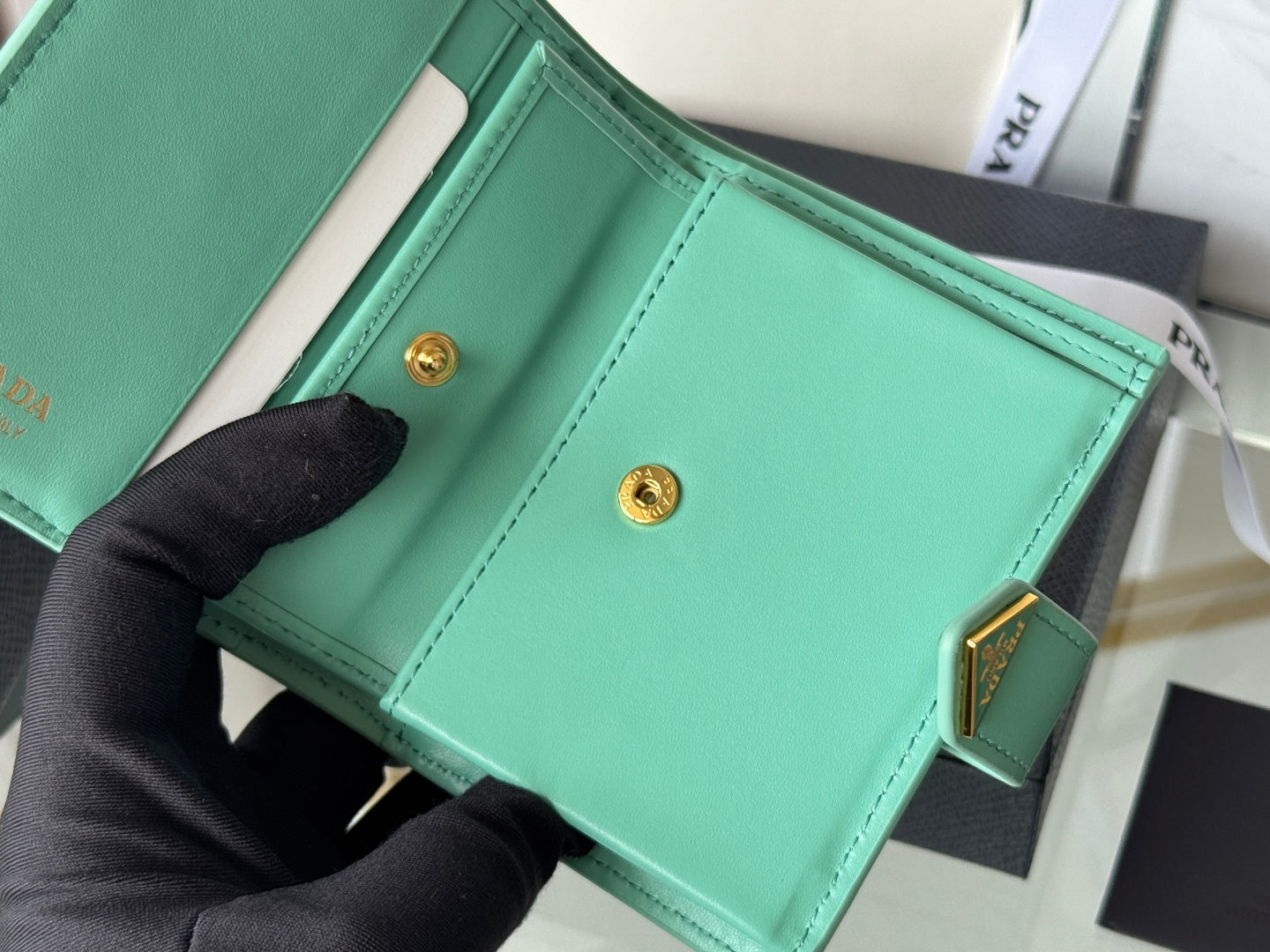 Pra 1MV204 Small Wallet Light Green Saffiano & Smooth Leather mysite