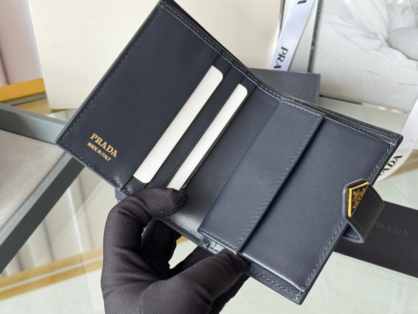 Pra 1MV204 Small Wallet Grey Saffiano & Smooth Leather