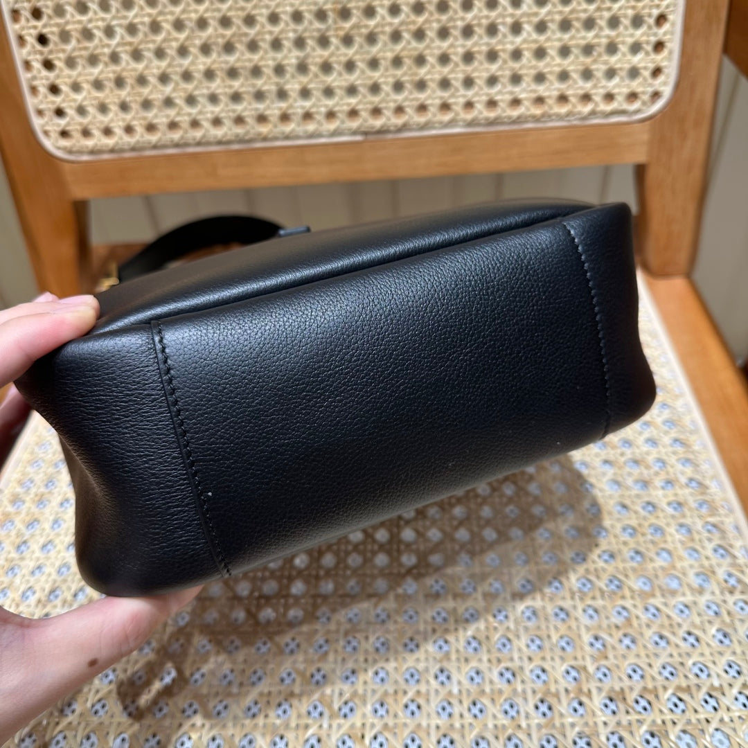 YSL Bag 22cm Black Gold Raffia Cowhide mysite