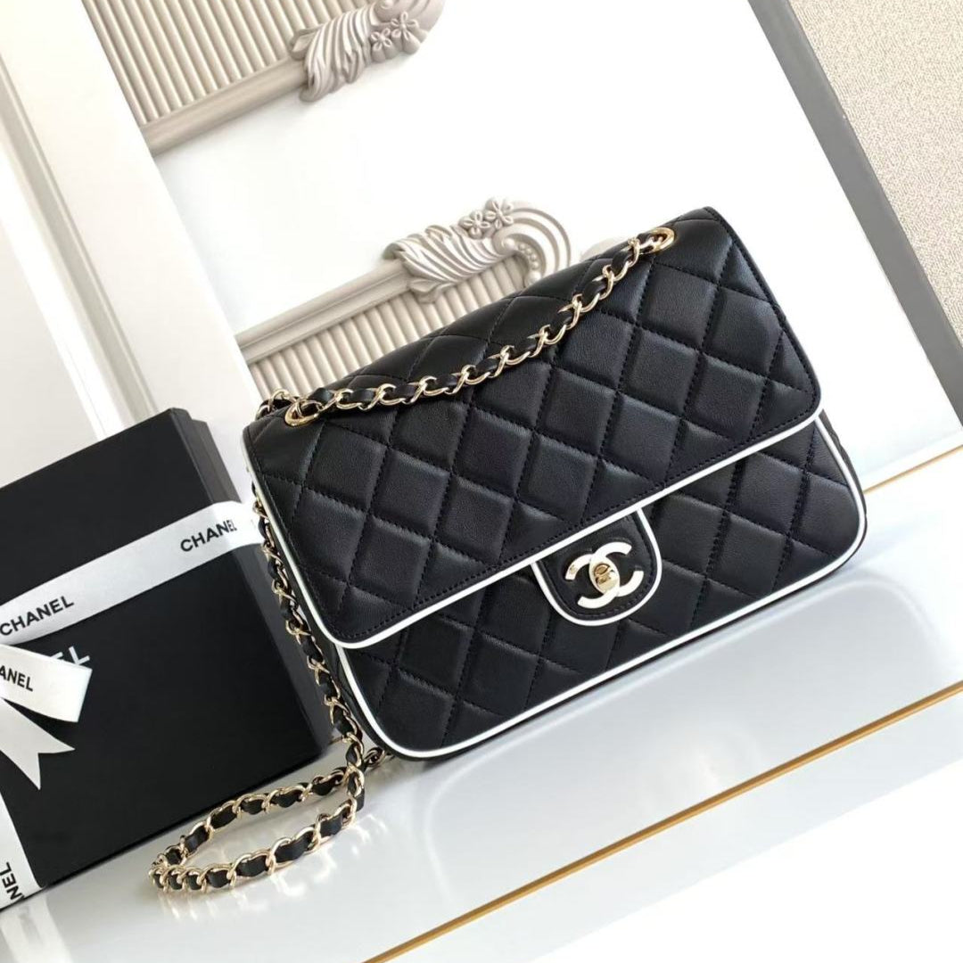 CC 25P Mini Flap Bag 23cm Black White Calfskin mysite