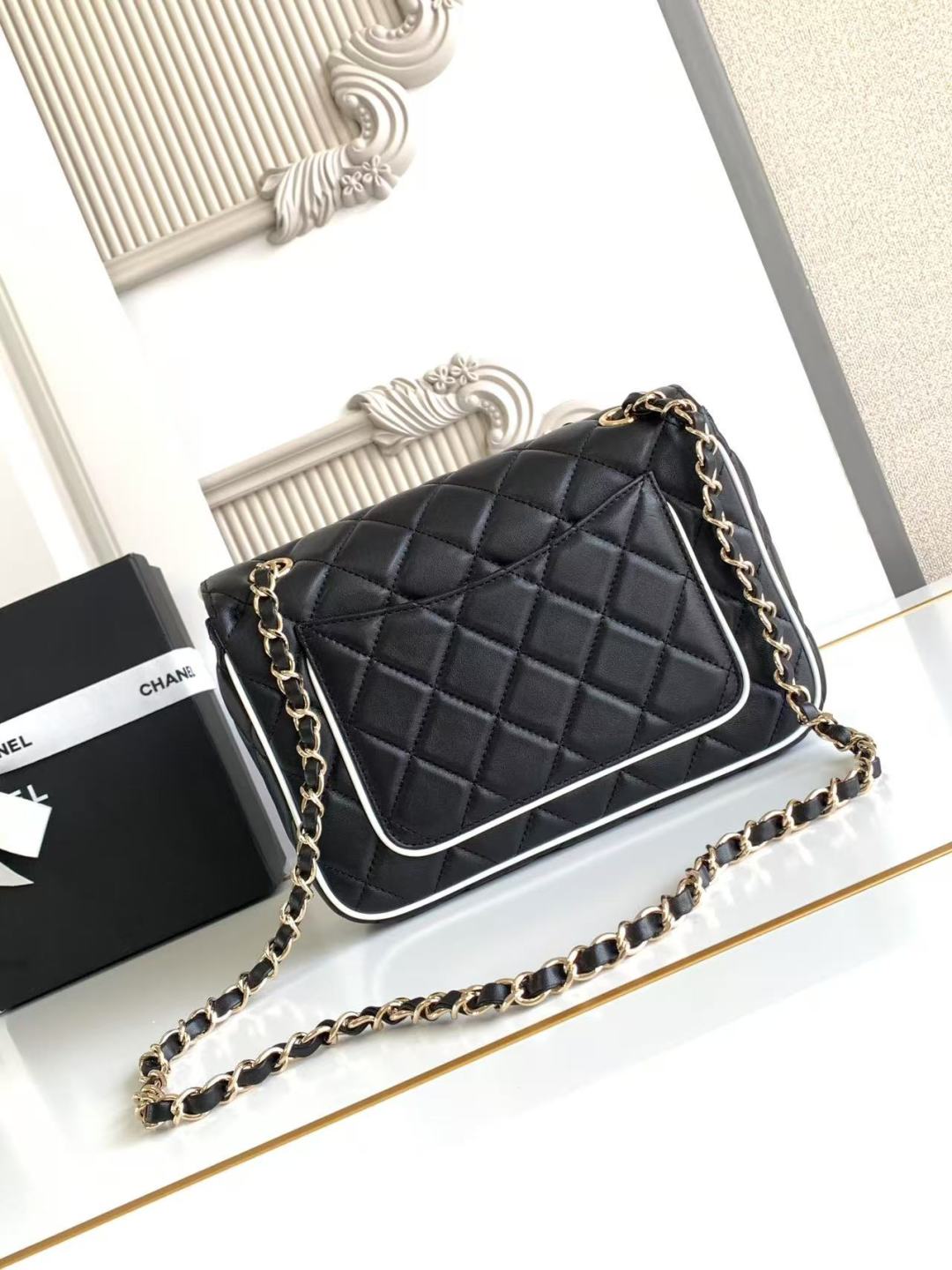 CC 25P Mini Flap Bag 23cm Black White Calfskin mysite