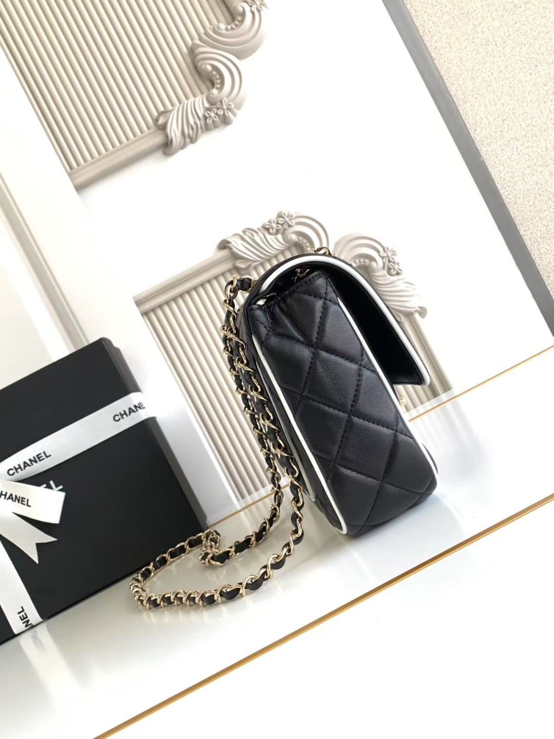 CC 25P Mini Flap Bag 23cm Black White Calfskin mysite