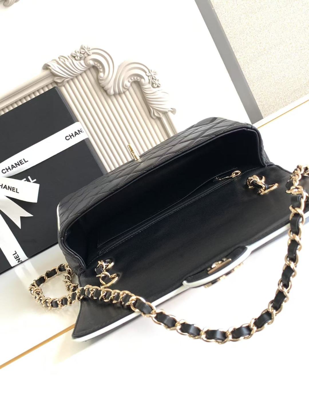 CC 25P Mini Flap Bag 23cm Black White Calfskin mysite