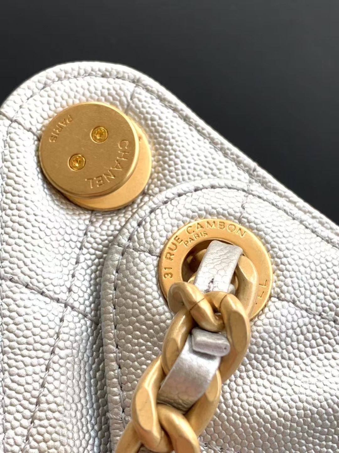 CC 25C Hobo Bag 30cm Silver Metalic Grained Calfskin mysite