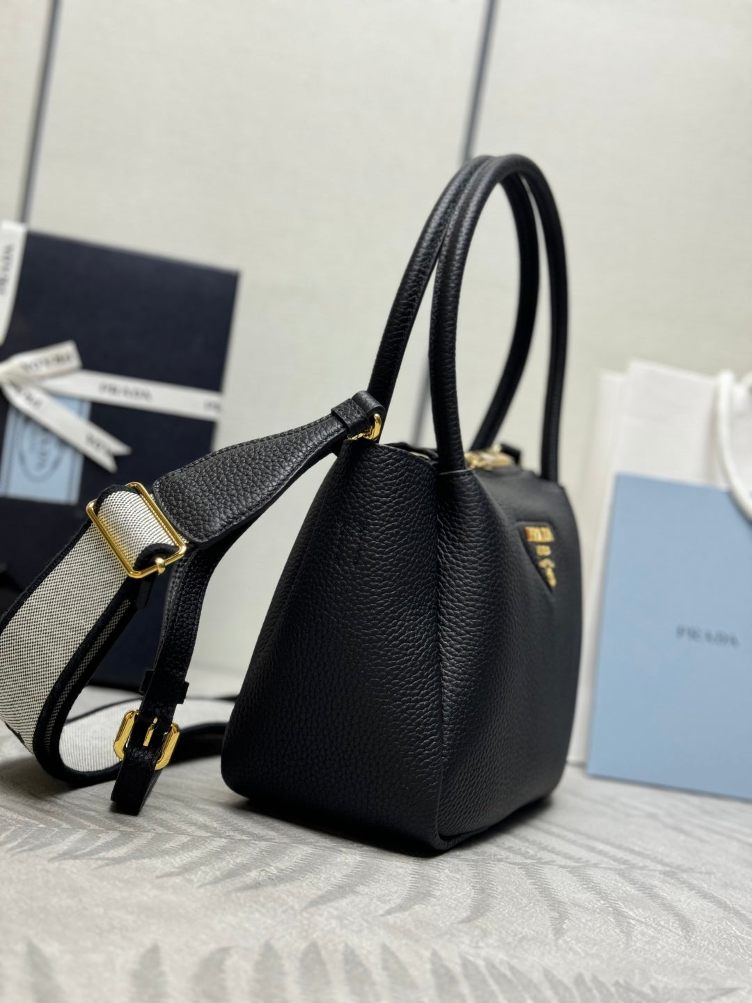 Prada Small Bag 23cm Black Grain Leather GHW mysite