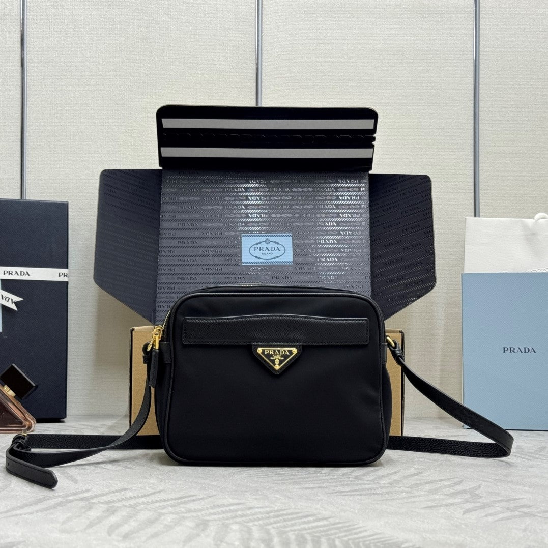 Prada Re-Edition 1978 Shoulder Bag 21cm Black Re-Nylon& Saffiano Leather mysite
