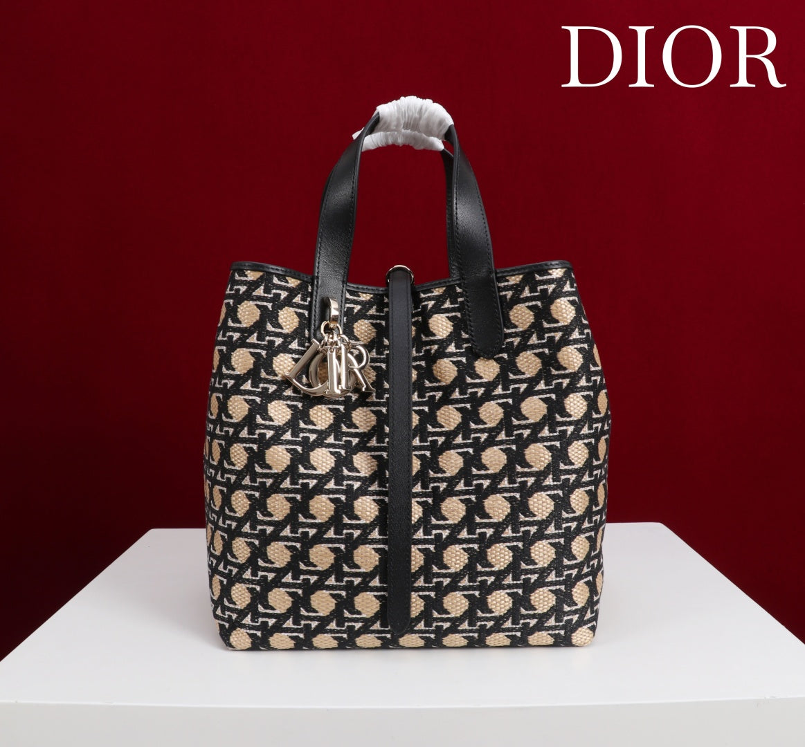 CD Toujours Vertical Medium Bag 24 Diamond Black Beige Leather mysite