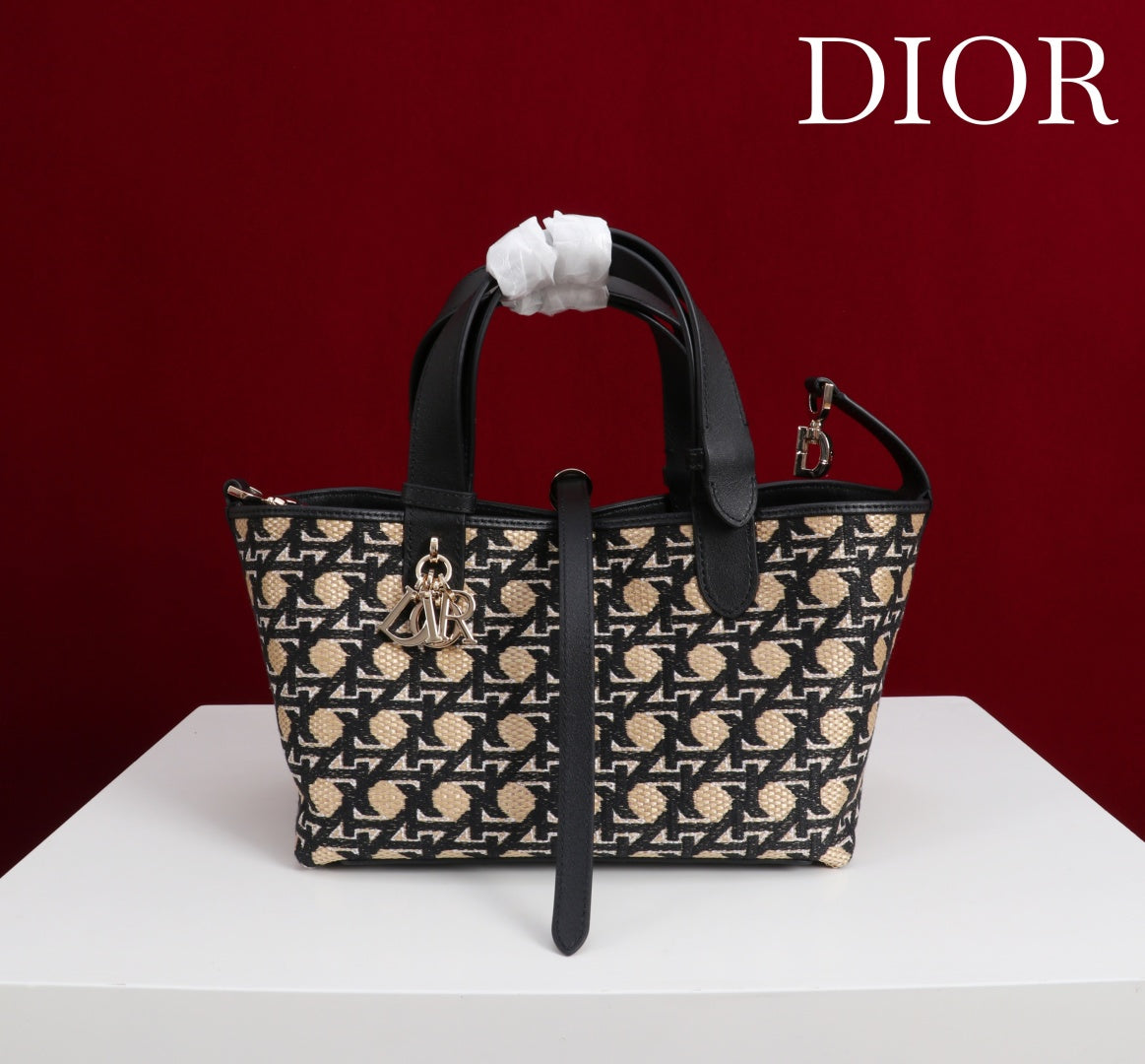 CD Toujours Small Bag 23 Diamond Black Beige Leather 280283 mysite