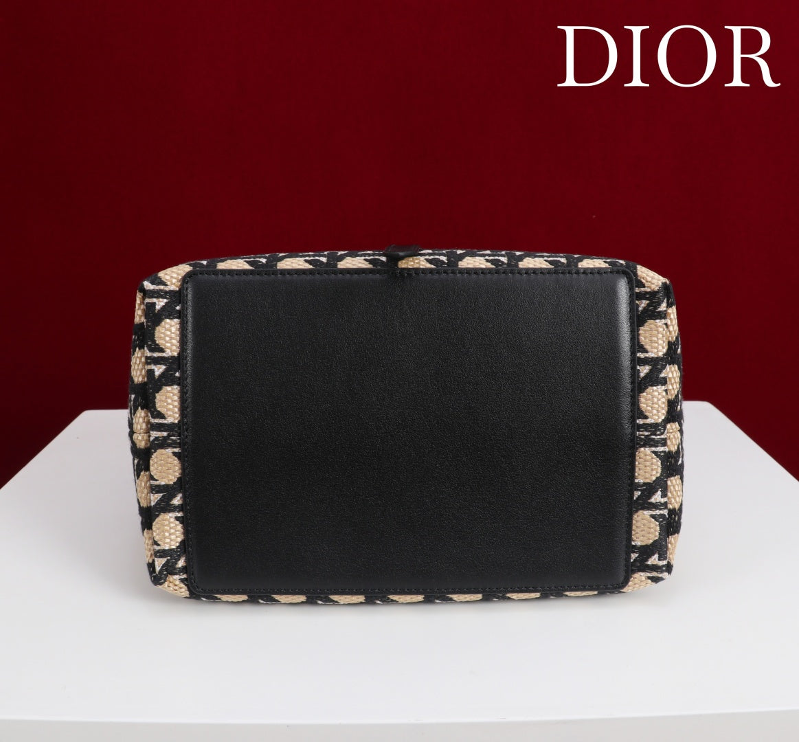 CD Toujours Small Bag 23 Diamond Black Beige Leather 280283 mysite