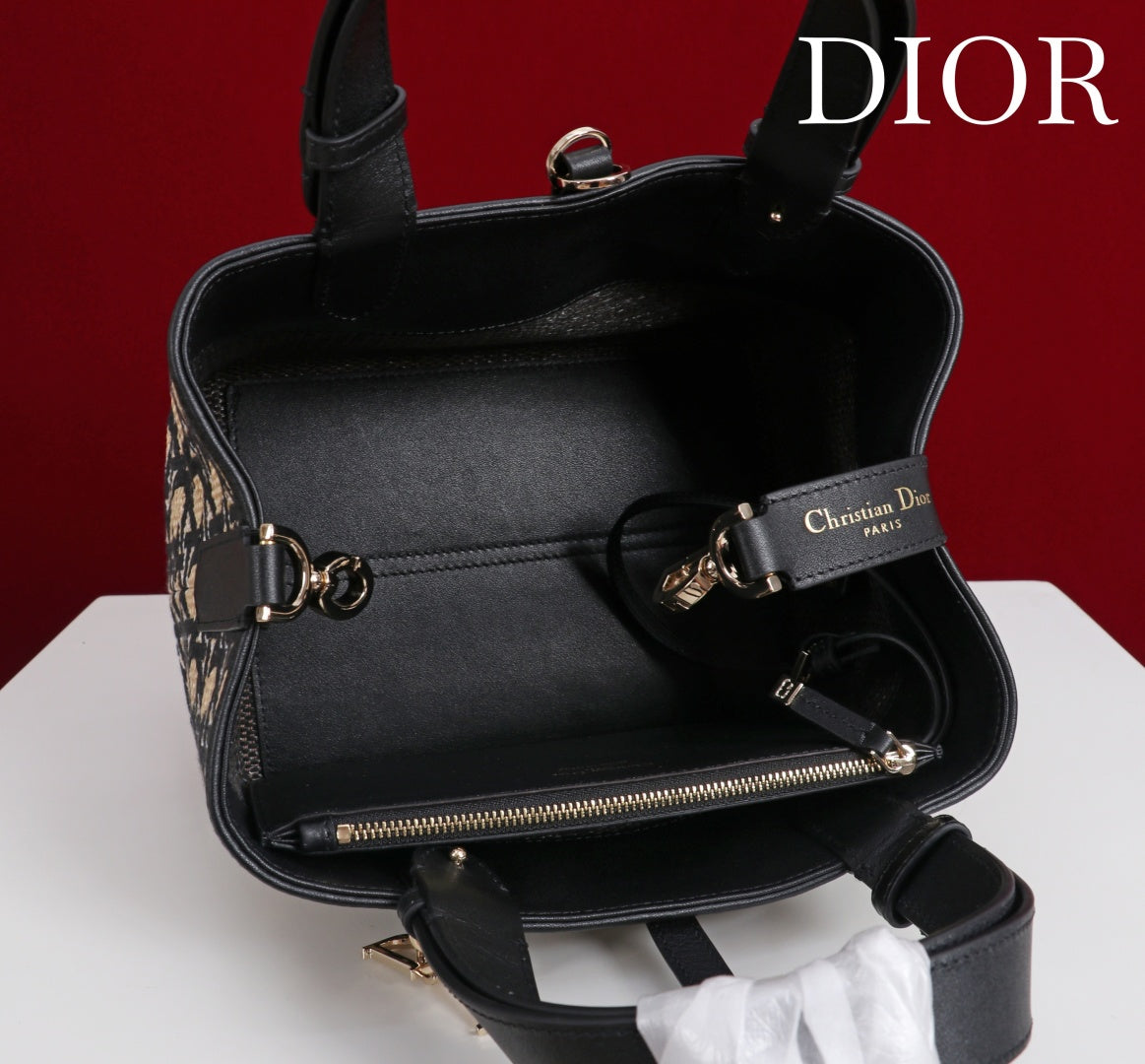 CD Toujours Small Bag 23 Diamond Black Beige Leather 280283 mysite