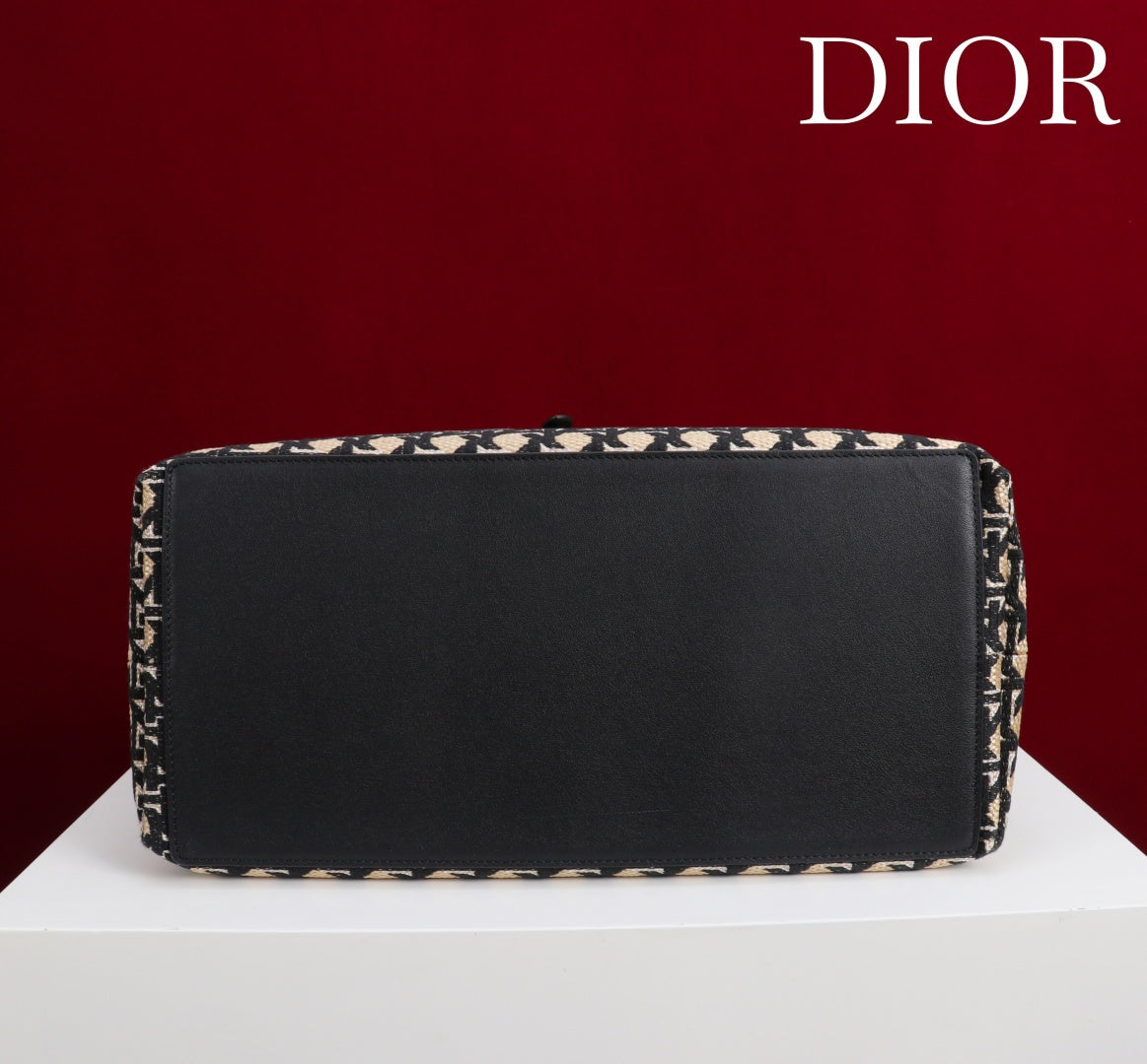 CD Toujours Bag 37 Diamond Black Beige Leather mysite